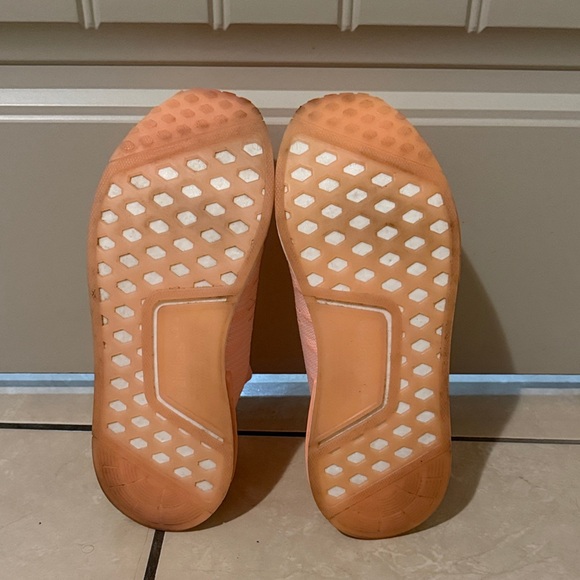 Adidas Women's Coral Sneakers - Picture 4 of 8